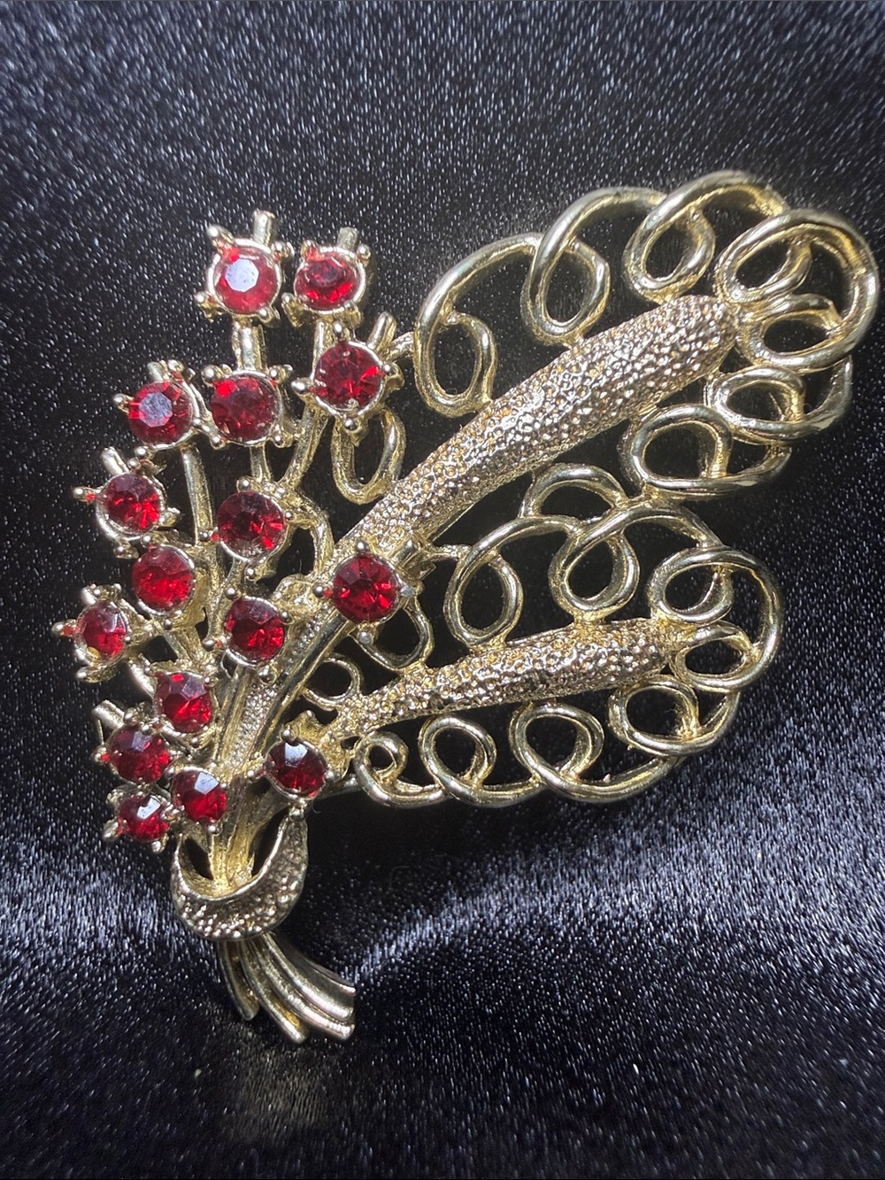 Vintage Gold Floral Fan Brooch with Red Crystal Accents